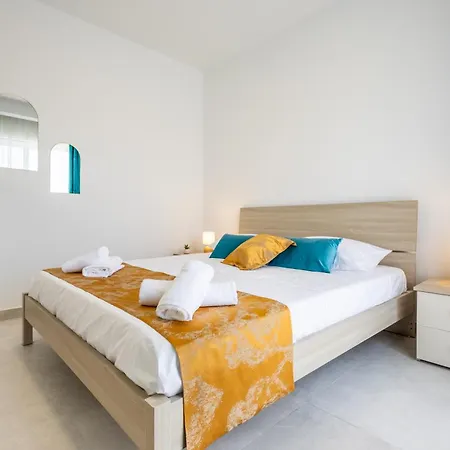 Stylish Side Seaview Penthouse By Quicktrips Appartement St. Paul's Bay