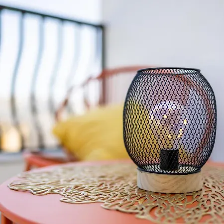 Apartment Stylish Side Seaview Penthouse By Quicktrips *