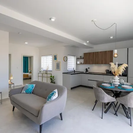 Apartmán Stylish Side Seaview Penthouse By Quicktrips