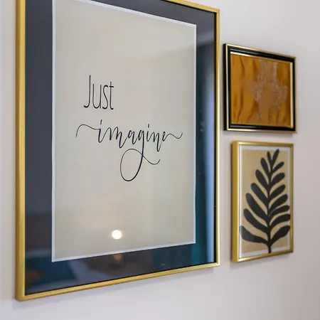 Stylish Side Seaview Penthouse By Quicktrips * St. Paul's Bay