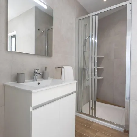 Stylish Side Seaview Penthouse By Quicktrips 아파트